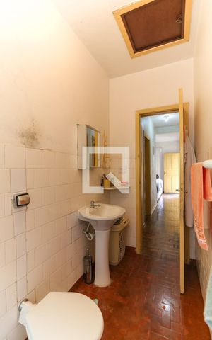 Casa à venda com 80m², 3 quartos e 1 vaga Casa à venda com 80m², 3 quartos e 1 vagaBanheiro