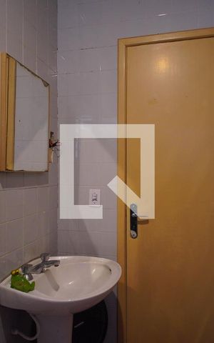 Casa à venda com 200m², 3 quartos e 2 vagasBanheiro da Suíte