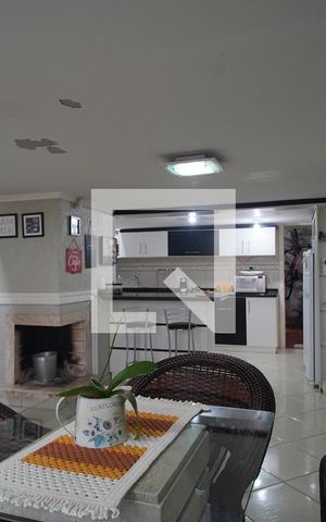 Casa à venda com 200m², 3 quartos e 2 vagasSala 2