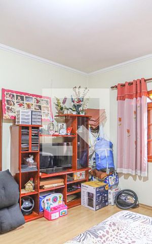Casa à venda com 435m², 4 quartos e 8 vagas Casa à venda com 435m², 4 quartos e 8 vagasQuarto 3