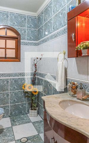 Casa à venda com 435m², 4 quartos e 8 vagas Casa à venda com 435m², 4 quartos e 8 vagasLavabo