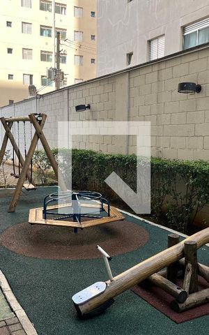 Apartamento para alugar com 42m², 2 quartos e sem vagaÁrea comum - Playground