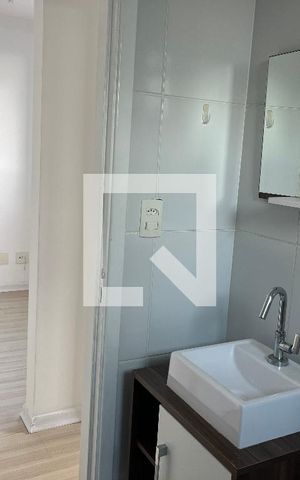Apartamento para alugar com 42m², 2 quartos e sem vagaBanheiro