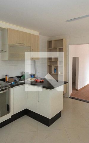 Casa à venda com 110m², 3 quartos e 1 vaga Casa à venda com 110m², 3 quartos e 1 vagaCozinha