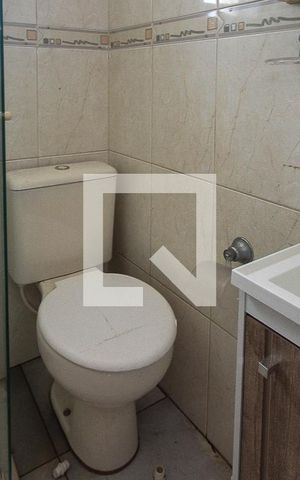Casa à venda com 110m², 3 quartos e 1 vaga Casa à venda com 110m², 3 quartos e 1 vagaBanheiro