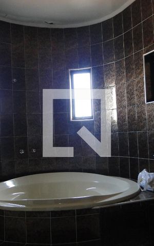 Casa à venda com 500m², 5 quartos e 3 vagasBANHEITRO SUITE 4
