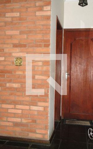 Casa à venda com 500m², 5 quartos e 3 vagasCORREDOR PARA LAVABO E SALA