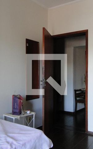 Casa à venda com 500m², 5 quartos e 3 vagasQUARTO SUITE 1 - PISO SUPERIOR