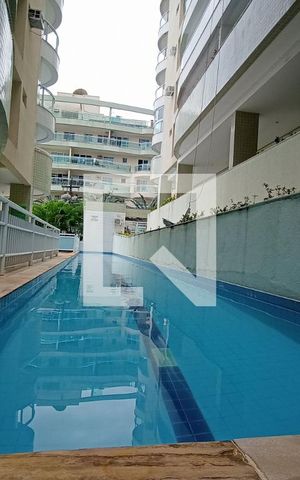 Apartamento à venda com 77m², 2 quartos e 2 vagas Apartamento à venda com 77m², 2 quartos e 2 vagasÁrea comum - Piscina