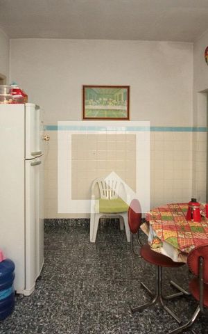 Casa à venda com 240m², 3 quartos e 2 vagas Casa à venda com 240m², 3 quartos e 2 vagasCozinha