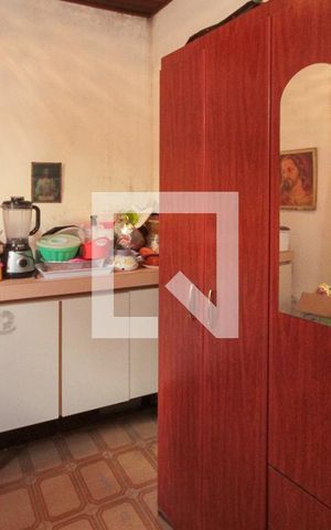 Casa à venda com 240m², 3 quartos e 2 vagas Casa à venda com 240m², 3 quartos e 2 vagasCopa