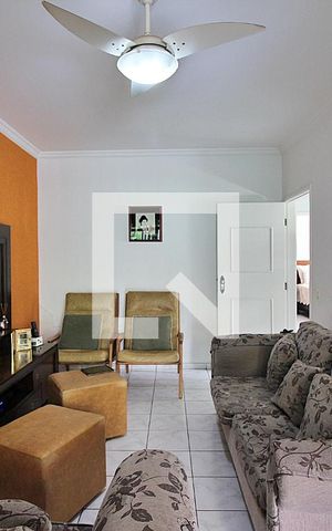 Casa à venda com 144m², 3 quartos e 2 vagasSala