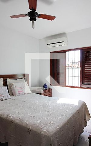 Casa à venda com 144m², 3 quartos e 2 vagasQuarto 3