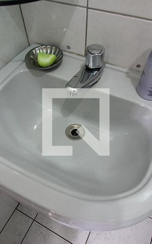 Casa à venda com 144m², 3 quartos e 2 vagasBanheiro de serviço