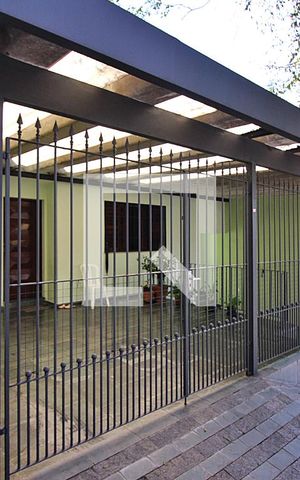 Casa à venda com 144m², 3 quartos e 2 vagasGaragem