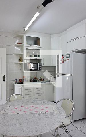 Casa à venda com 144m², 3 quartos e 2 vagasCozinha