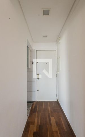 Apartamento para alugar com 75m², 2 quartos e 2 vagas Apartamento para alugar com 75m², 2 quartos e 2 vagasHall