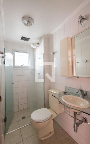 Apartamento para alugar com 75m², 2 quartos e 2 vagas Apartamento para alugar com 75m², 2 quartos e 2 vagasBanheiro Suite
