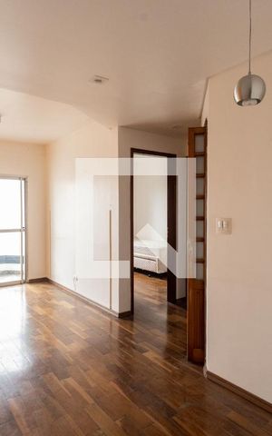 Apartamento para alugar com 75m², 2 quartos e 2 vagas Apartamento para alugar com 75m², 2 quartos e 2 vagasSala