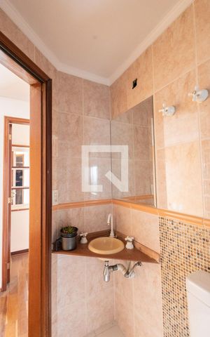 Apartamento para alugar com 75m², 2 quartos e 2 vagas Apartamento para alugar com 75m², 2 quartos e 2 vagasBanheiro Social