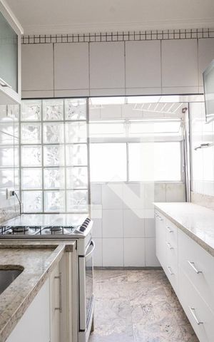 Apartamento para alugar com 75m², 2 quartos e 2 vagas Apartamento para alugar com 75m², 2 quartos e 2 vagasCozinha