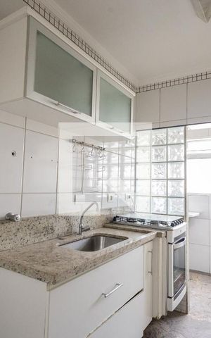 Apartamento para alugar com 75m², 2 quartos e 2 vagas Apartamento para alugar com 75m², 2 quartos e 2 vagasCozinha