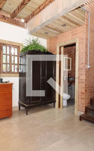 Casa para alugar com 128m², 1 quarto e 2 vagasSala