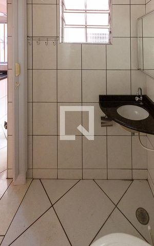 Casa para alugar com 140m², 3 quartos e 1 vaga Casa para alugar com 140m², 3 quartos e 1 vagaBanheiro
