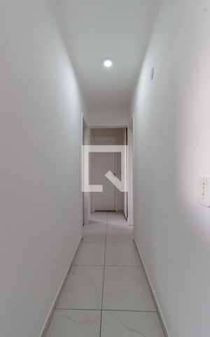Apartamento à venda com 80m², 4 quartos e 2 vagasCorredor Quartos