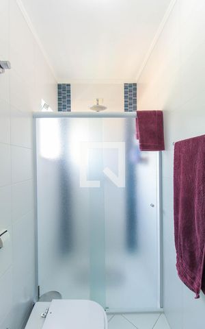 Casa à venda com 250m², 3 quartos e 5 vagas Casa à venda com 250m², 3 quartos e 5 vagasBanheiro do Quarto 3