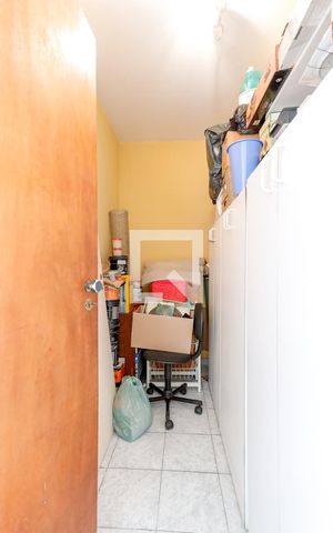 Casa à venda com 300m², 4 quartos e sem vagaQuarto de Serviço