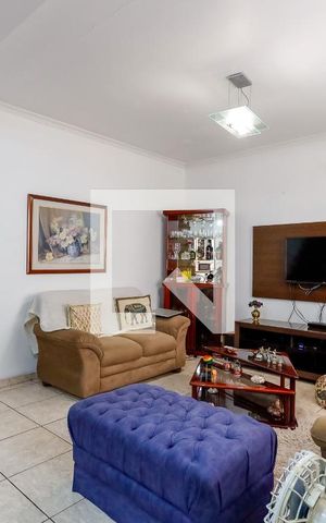 Casa à venda com 300m², 4 quartos e sem vagaSala
