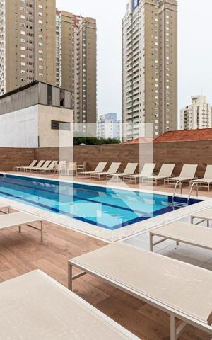 Apartamento para alugar com 115m², 2 quartos e 1 vagaÁrea comum - Piscina