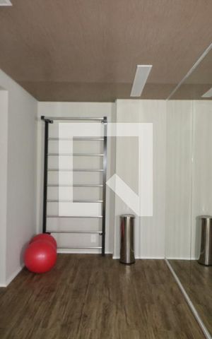 Apartamento à venda com 33m², 2 quartos e sem vagaÁrea comum - Academia