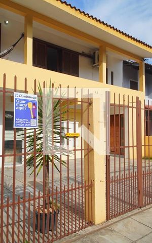 Casa para alugar com 260m², 4 quartos e 3 vagasFachada 