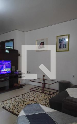 Casa para alugar com 260m², 4 quartos e 3 vagasSala