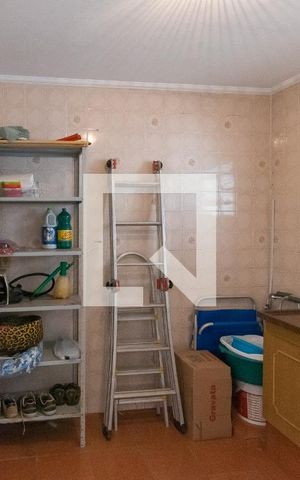 Casa à venda com 179m², 3 quartos e 3 vagas Casa à venda com 179m², 3 quartos e 3 vagasCasa 2- Cozinha