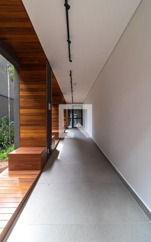 Apartamento à venda com 23m², 1 quarto e sem vaga Apartamento à venda com 23m², 1 quarto e sem vagaEntrada