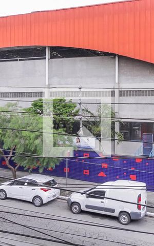 Casa à venda com 100m², 3 quartos e sem vaga Casa à venda com 100m², 3 quartos e sem vagaVista