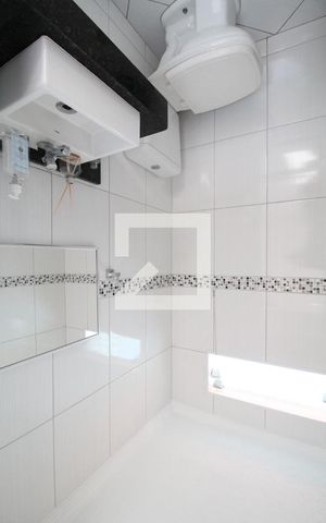 Casa à venda com 195m², 3 quartos e 3 vagasBanheiro de serviço