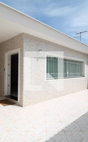 Casa à venda com 195m², 3 quartos e 3 vagasGaragem