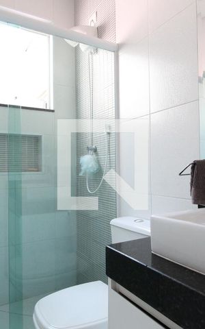 Casa à venda com 195m², 3 quartos e 3 vagasBanheiro Social