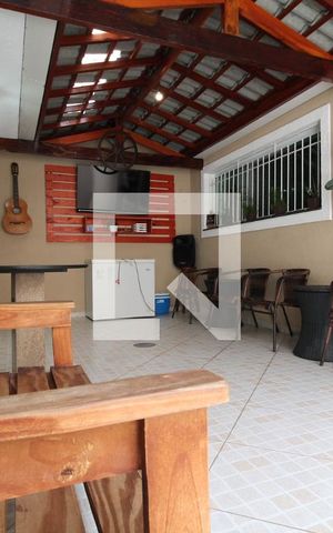Casa à venda com 195m², 3 quartos e 3 vagasQuintal