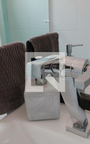 Casa à venda com 195m², 3 quartos e 3 vagasBanheiro Social
