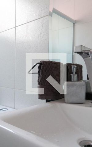 Casa à venda com 195m², 3 quartos e 3 vagasBanheiro Social