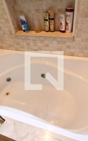 Casa à venda com 195m², 3 quartos e 3 vagasBanheiro da Suíte