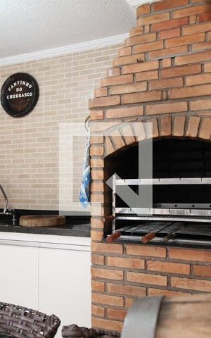 Casa à venda com 195m², 3 quartos e 3 vagasChurrasqueira