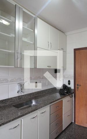 Apartamento para alugar com 92m², 3 quartos e 2 vagasCozinha