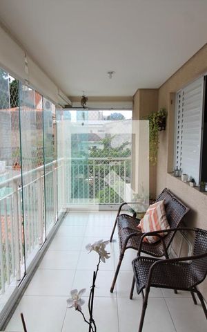 Apartamento à venda com 76m², 2 quartos e 1 vagaVaranda