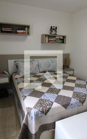Apartamento à venda com 76m², 2 quartos e 1 vagaSuite